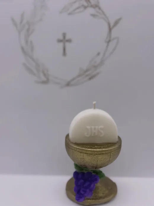 Vela en forma de cáliz y hostia para primera comunión